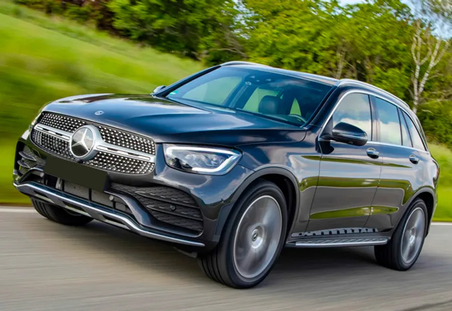 Noleggia Mercedes GLC a Punta Cana
