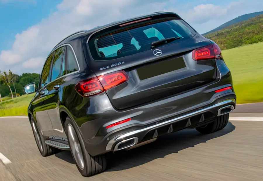 Noleggia Mercedes GLC a Punta Cana