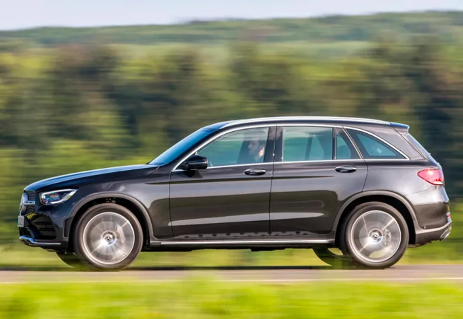 Noleggia Mercedes GLC a Punta Cana