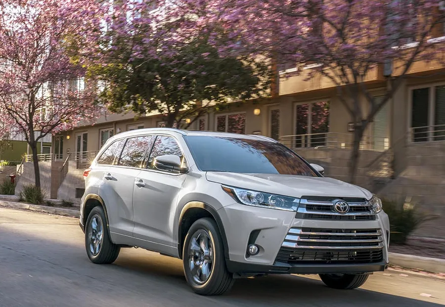 Аренда Toyota Highlander в Пунта-Кане