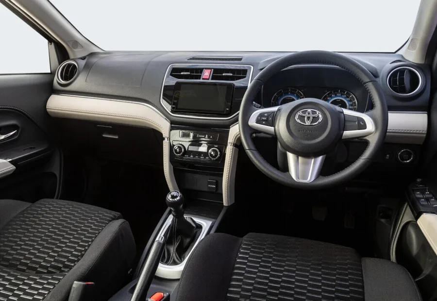Аренда Toyota Rush в Пунта-Кане