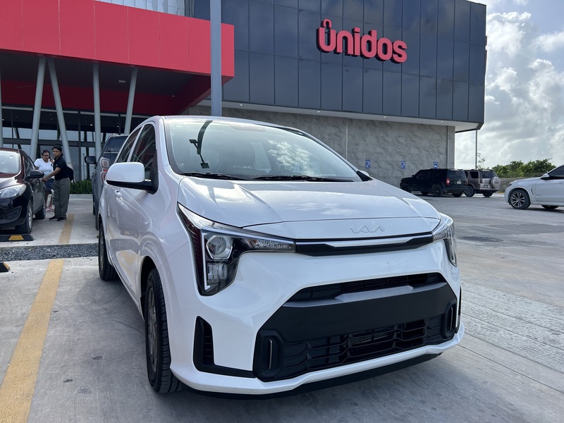 Vroom.do customer photo