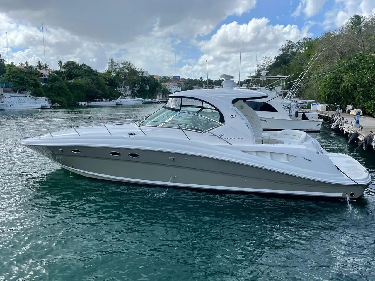 Adif 42 — Czarter jachtów Punta Cana