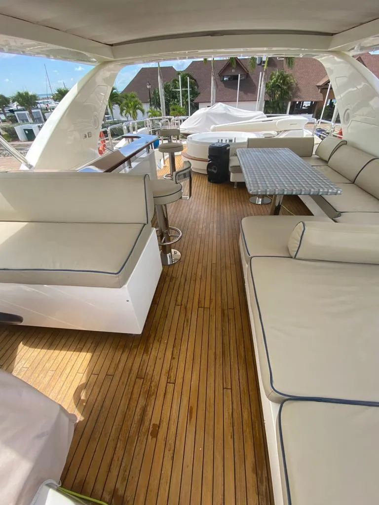 Czarter jachtu Azimut 86 w Punta Cana — zdjęcie 3