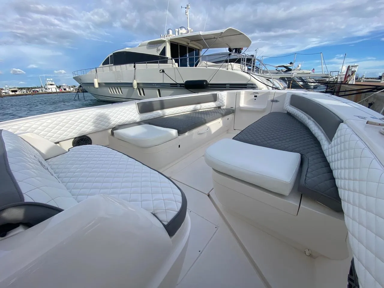 Czarter jachtu Intrepid 33 w Punta Cana — zdjęcie 4
