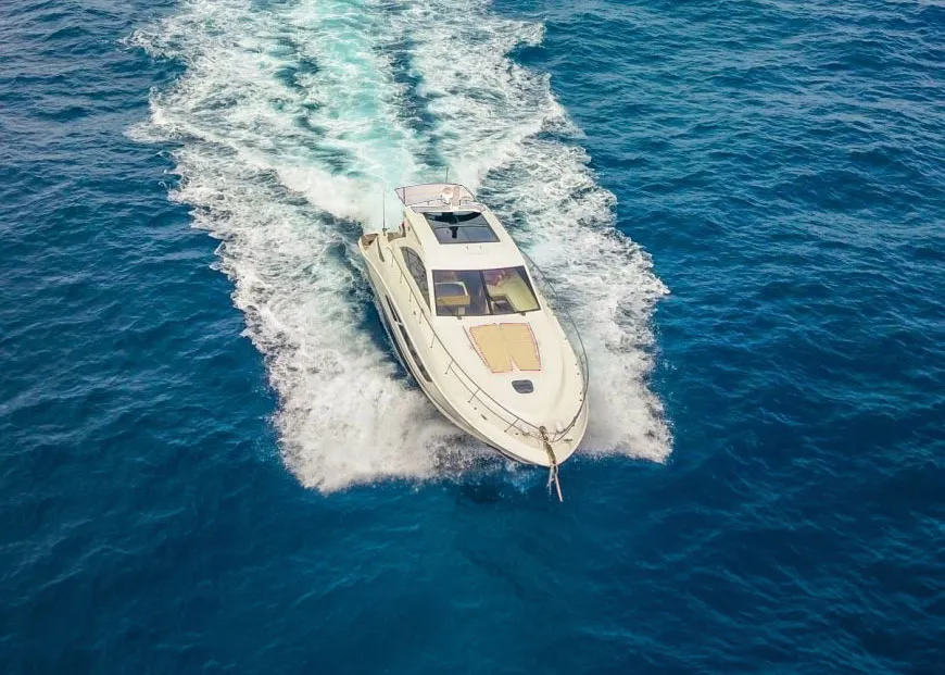 Sea Ray 53 — Czarter jachtów Punta Cana